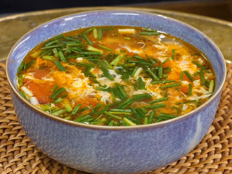 TOP 5 cách nấu canh trứng cà chua NGON KHÓ CƯỠNG